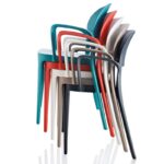 fauteuils-plastique-empilables-terrasse-restaurant-design-amy-alma-design