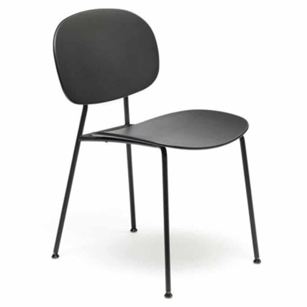 chaise-vintage-restauration-noire-empilable-tondina-pop-infiniti-design