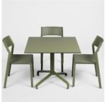 mobilier-pour-chr-table-frasio-verte-chaises-trill